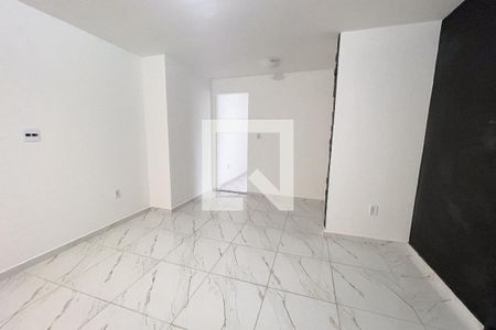 Sala de casa para alugar com 1 quarto, 25m² em Parque Paulicéia, Duque de Caxias