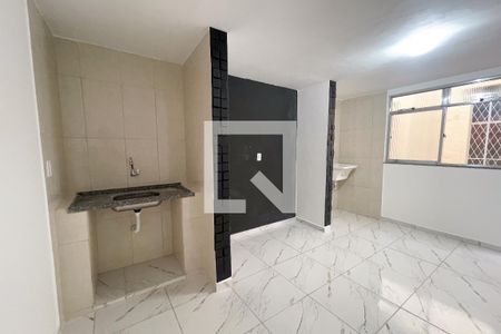 Sala de casa para alugar com 1 quarto, 25m² em Parque Paulicéia, Duque de Caxias