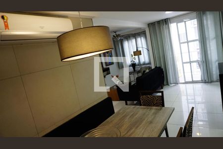 Sala de apartamento para alugar com 2 quartos, 75m² em Anil, Rio de Janeiro