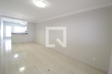 Sala de casa para alugar com 3 quartos, 150m² em Lídice, Uberlândia