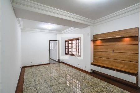 Sala de casa à venda com 2 quartos, 155m² em Jardim Las Vegas, Santo André