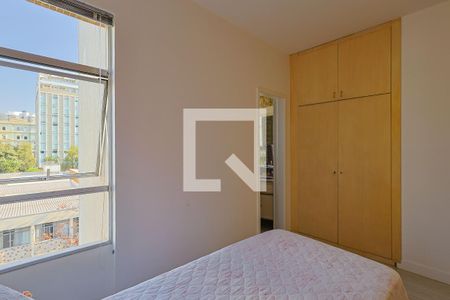 Quarto de apartamento à venda com 1 quarto, 40m² em Funcionários, Belo Horizonte