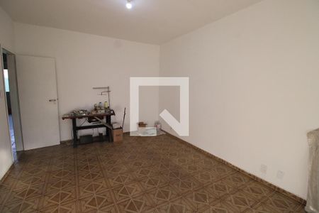 Sala de casa para alugar com 2 quartos, 99m² em Marechal Hermes, Rio de Janeiro