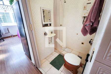 Banheiro de apartamento à venda com 1 quarto, 20m² em Botafogo, Rio de Janeiro