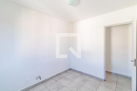 Quarto 01 de apartamento para alugar com 2 quartos, 54m² em Jardim Dabril, São Paulo