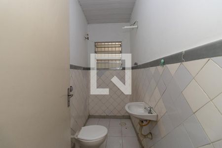 Banheiro de casa para alugar com 2 quartos, 70m² em Vila Maria Alta, São Paulo