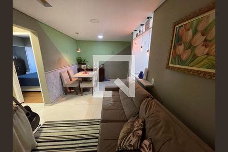 Sala  de apartamento para alugar com 2 quartos, 60m² em Jardim Rio das Pedras, Cotia