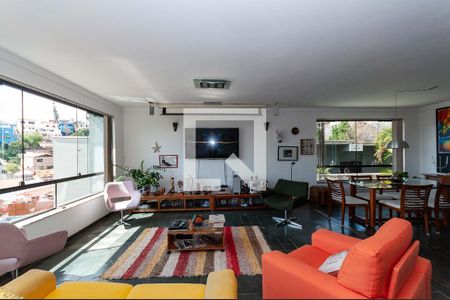 Sala de casa à venda com 3 quartos, 300m² em Vila Romana, São Paulo