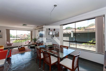 Sala de casa à venda com 3 quartos, 300m² em Vila Romana, São Paulo