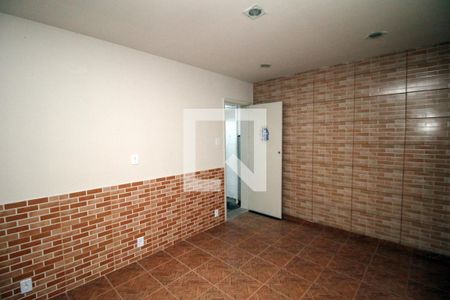 Sala  de apartamento para alugar com 1 quarto, 55m² em Penha Circular, Rio de Janeiro