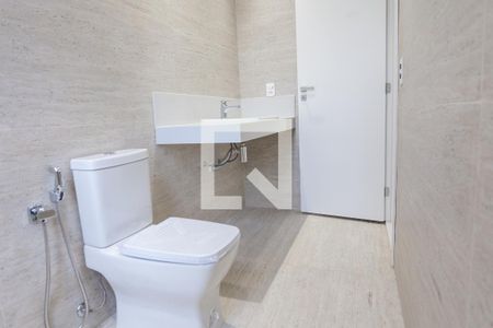 Casa de condomínio à venda com 386m², 4 quartos e 6 vagas Casa de condomínio à venda com 386m², 4 quartos e 6 vagassuite 2