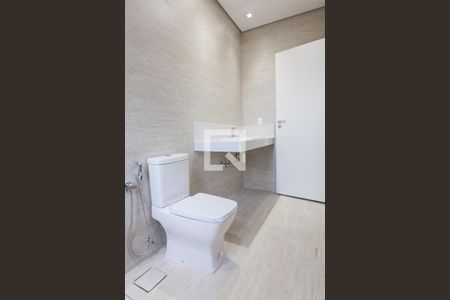 Casa de condomínio à venda com 386m², 4 quartos e 6 vagas Casa de condomínio à venda com 386m², 4 quartos e 6 vagassuite 2