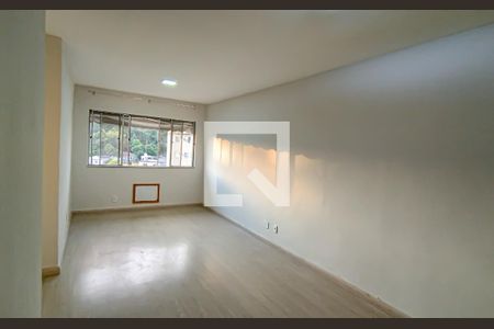 sala de apartamento para alugar com 2 quartos, 63m² em Pechincha, Rio de Janeiro