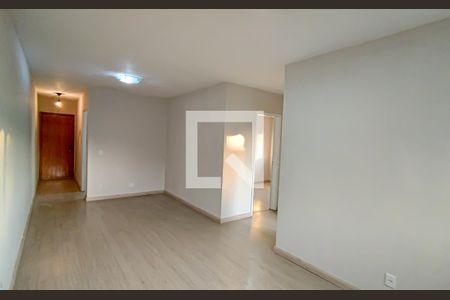 sala de apartamento para alugar com 2 quartos, 63m² em Pechincha, Rio de Janeiro