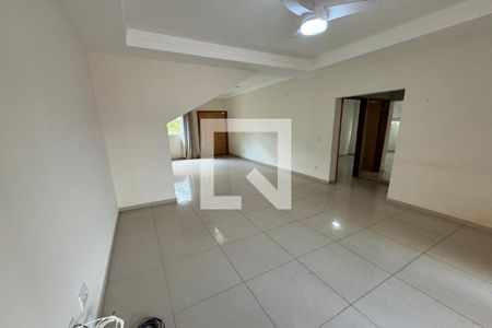 Sala de casa de condomínio para alugar com 4 quartos, 267m² em Jardim San Marco, Ribeirão Preto