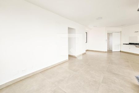 Sala de apartamento para alugar com 3 quartos, 150m² em  Jardim Tres Marias, Guarujá