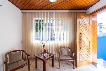 Hall de Entrada de casa para alugar com 3 quartos, 240m² em Vila Maria Luisa, São Paulo