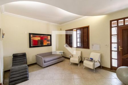 Sala 1 de casa à venda com 4 quartos, 270m² em Ouro Preto, Belo Horizonte