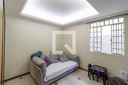 Sala 3 de casa para alugar com 4 quartos, 270m² em Ouro Preto, Belo Horizonte