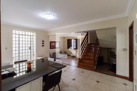 Sala 2 de casa à venda com 4 quartos, 270m² em Ouro Preto, Belo Horizonte