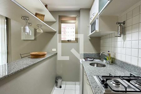 Cozinha de apartamento para alugar com 1 quarto, 45m² em Copacabana, Rio de Janeiro