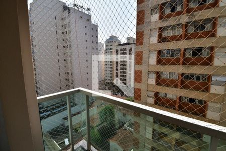 Sala Vista de apartamento à venda com 3 quartos, 115m² em Cambuí, Campinas