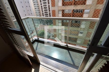 Sala Sacada de apartamento à venda com 3 quartos, 115m² em Cambuí, Campinas