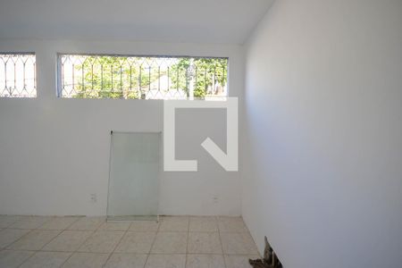 Sala-vista de casa para alugar com 1 quarto, 66m² em Centro, Nilópolis