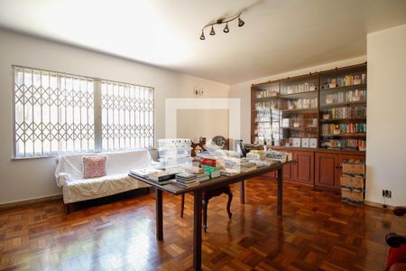 Sala de casa à venda com 3 quartos, 237m² em Vila Ida, São Paulo