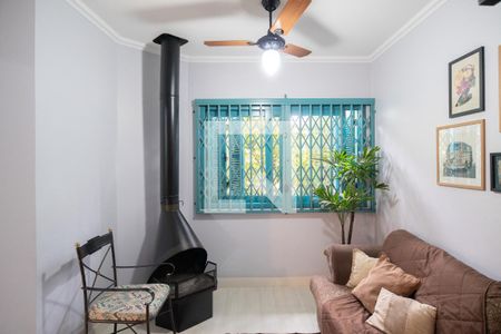 Sala de casa à venda com 3 quartos, 156m² em Vila Nova, Porto Alegre