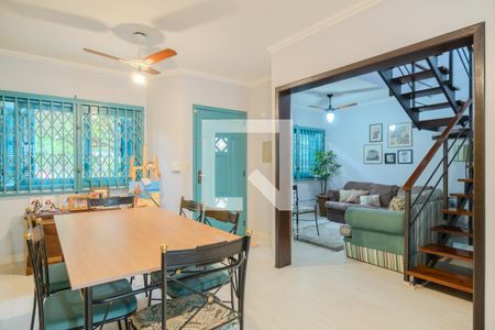 Sala de casa à venda com 3 quartos, 156m² em Vila Nova, Porto Alegre