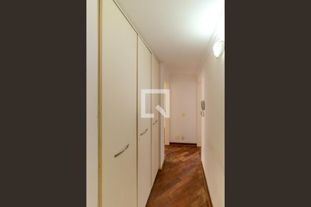 Corredor de apartamento à venda com 4 quartos, 270m² em Santa Cecilia, São Paulo