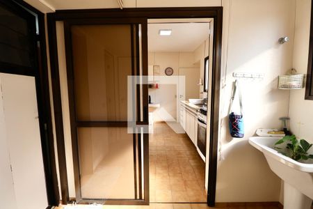 Apartamento para alugar com 100m², 3 quartos e 1 vaga Apartamento para alugar com 100m², 3 quartos e 1 vagaÁrea de Serviço