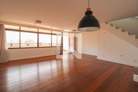 Apartamento para alugar com 228m², 3 quartos e 2 vagasSala