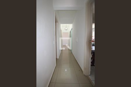 Corredor de apartamento à venda com 2 quartos, 98m² em Centro, Campinas