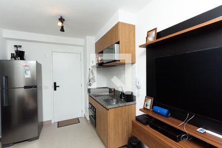 Sala/Cozinha de apartamento para alugar com 1 quarto, 31m² em Indianópolis, São Paulo