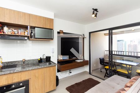 Sala/Cozinha de apartamento para alugar com 1 quarto, 31m² em Indianópolis, São Paulo