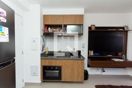 Sala/Cozinha de apartamento para alugar com 1 quarto, 31m² em Indianópolis, São Paulo