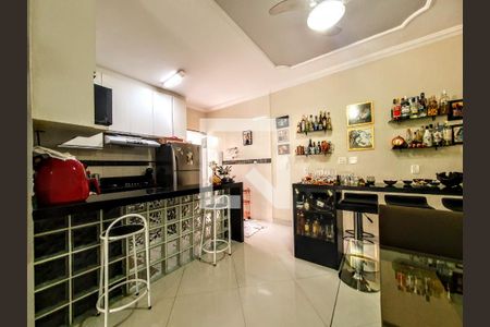 Sala/ Cozinha  de casa à venda com 2 quartos, 220m² em Santa Tereza, Belo Horizonte