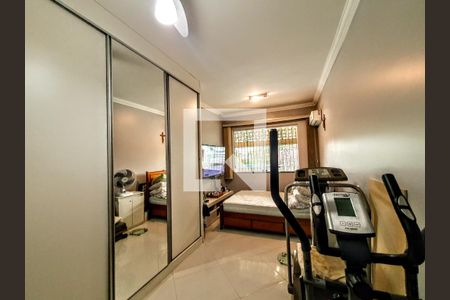 Quarto de casa à venda com 2 quartos, 220m² em Santa Tereza, Belo Horizonte