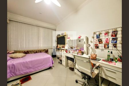 Quarto de casa à venda com 2 quartos, 220m² em Santa Tereza, Belo Horizonte