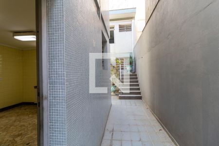 Casa à venda com 226m², 4 quartos e 2 vagas Casa à venda com 226m², 4 quartos e 2 vagasQuintal