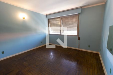 Casa à venda com 226m², 4 quartos e 2 vagas Casa à venda com 226m², 4 quartos e 2 vagasSuíte 2