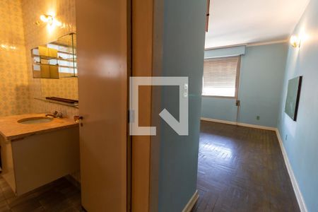 Casa à venda com 226m², 4 quartos e 2 vagas Casa à venda com 226m², 4 quartos e 2 vagasBanheiro da Suíte 2