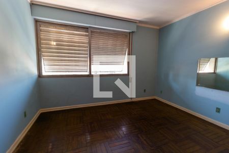 Casa à venda com 226m², 4 quartos e 2 vagas Casa à venda com 226m², 4 quartos e 2 vagasSuíte 2