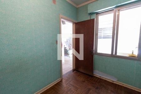 Casa à venda com 226m², 4 quartos e 2 vagas Casa à venda com 226m², 4 quartos e 2 vagasQuarto Edícula