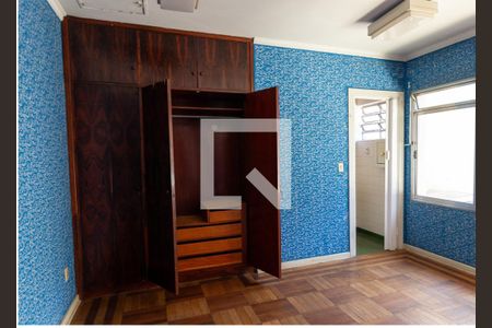 Casa à venda com 226m², 4 quartos e 2 vagas Casa à venda com 226m², 4 quartos e 2 vagasSuite Externa