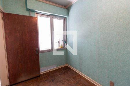 Casa à venda com 226m², 4 quartos e 2 vagas Casa à venda com 226m², 4 quartos e 2 vagasQuarto Edícula