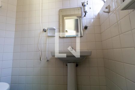 Casa à venda com 226m², 4 quartos e 2 vagas Casa à venda com 226m², 4 quartos e 2 vagasBanheiro da Suite Externa