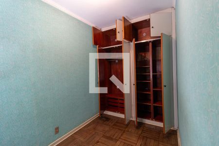 Casa à venda com 226m², 4 quartos e 2 vagas Casa à venda com 226m², 4 quartos e 2 vagasQuarto Edícula